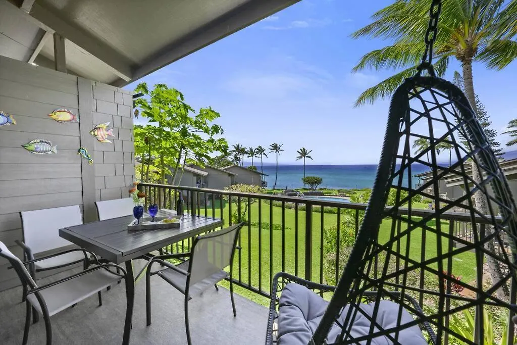 Hébergement de vacances Villa Oceanside-Spectacular View And Poolside Oasis à Kahana